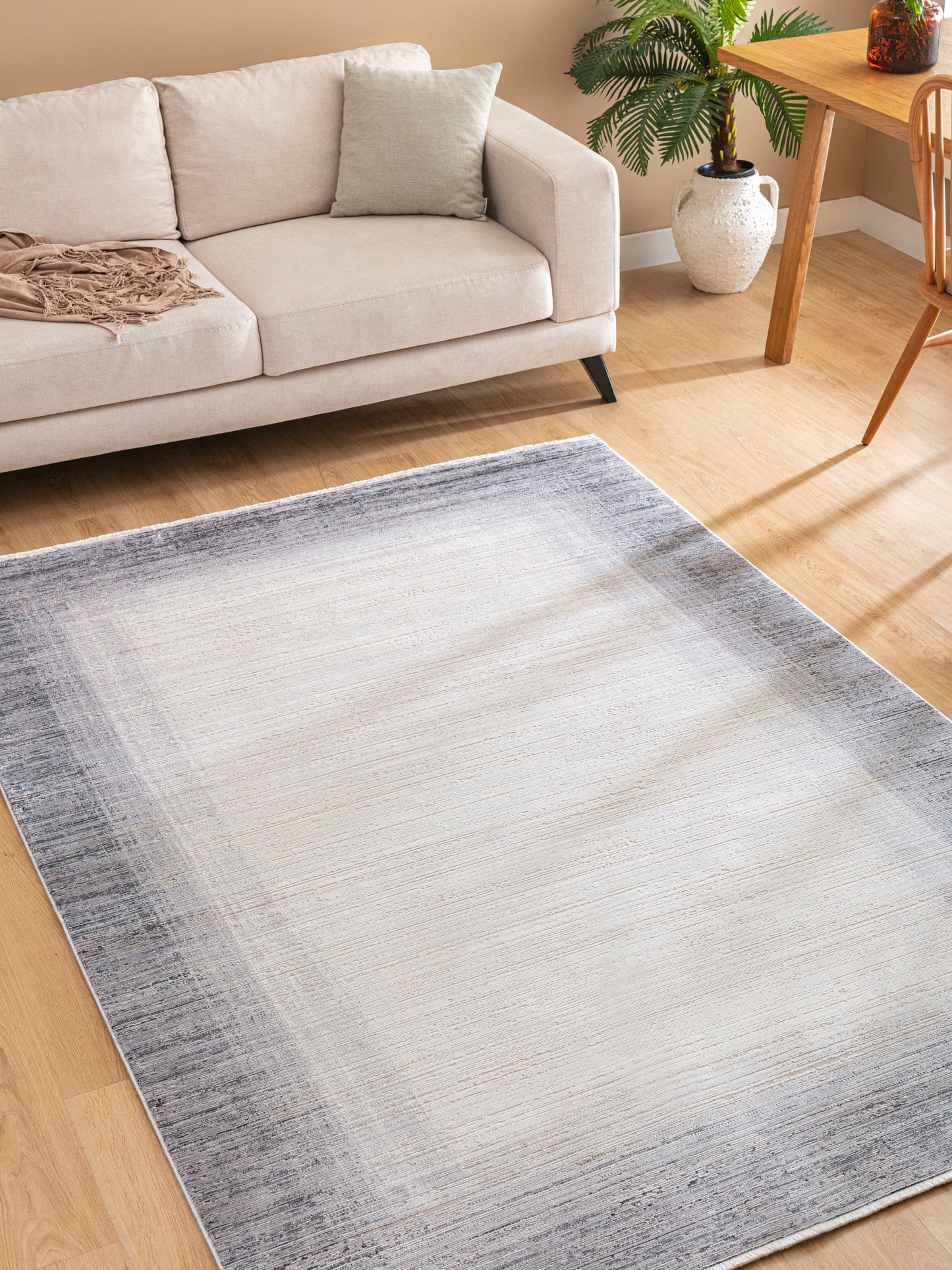 Renaissance DimRam – Tidlös ton-i-ton i elegant skiftning