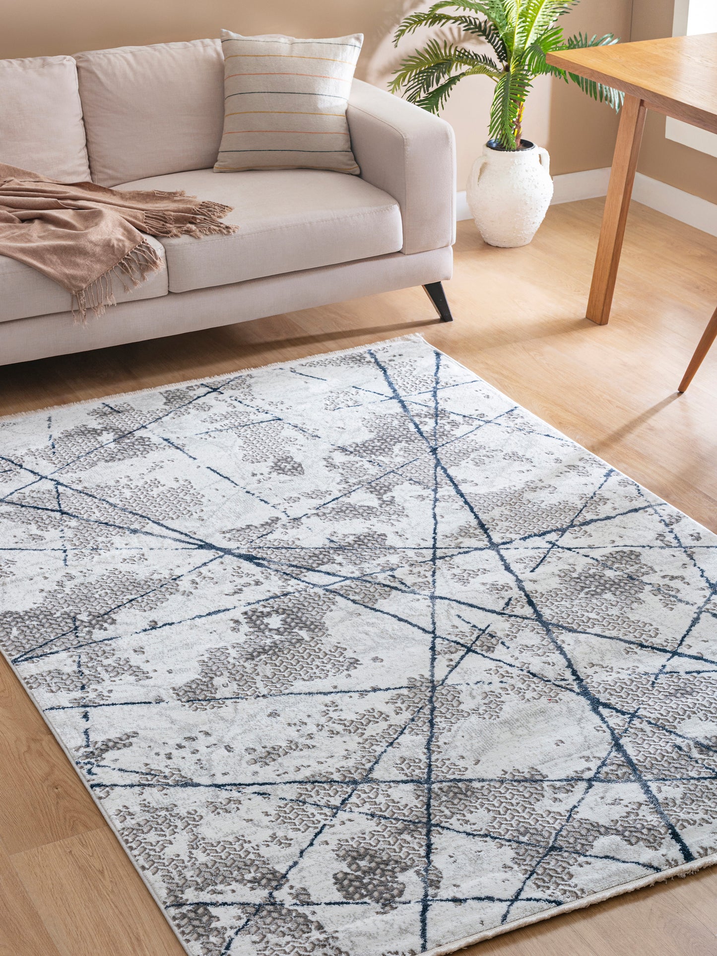 Astra SkuggLinj – Kontrast och struktur i rörelse