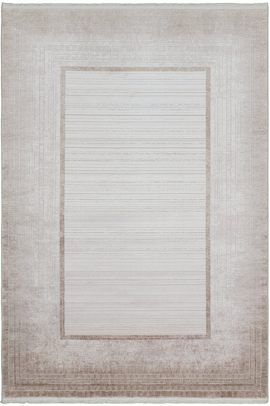 Nazenin LjusRam – Tidlös elegans med modern kant