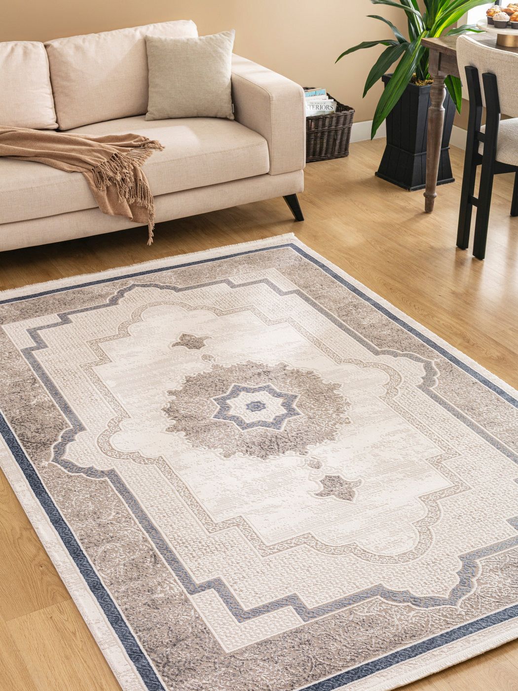 Bloom Stjärnväv – En elegant kombination av klassisk medaljong och moderna gråblå toner