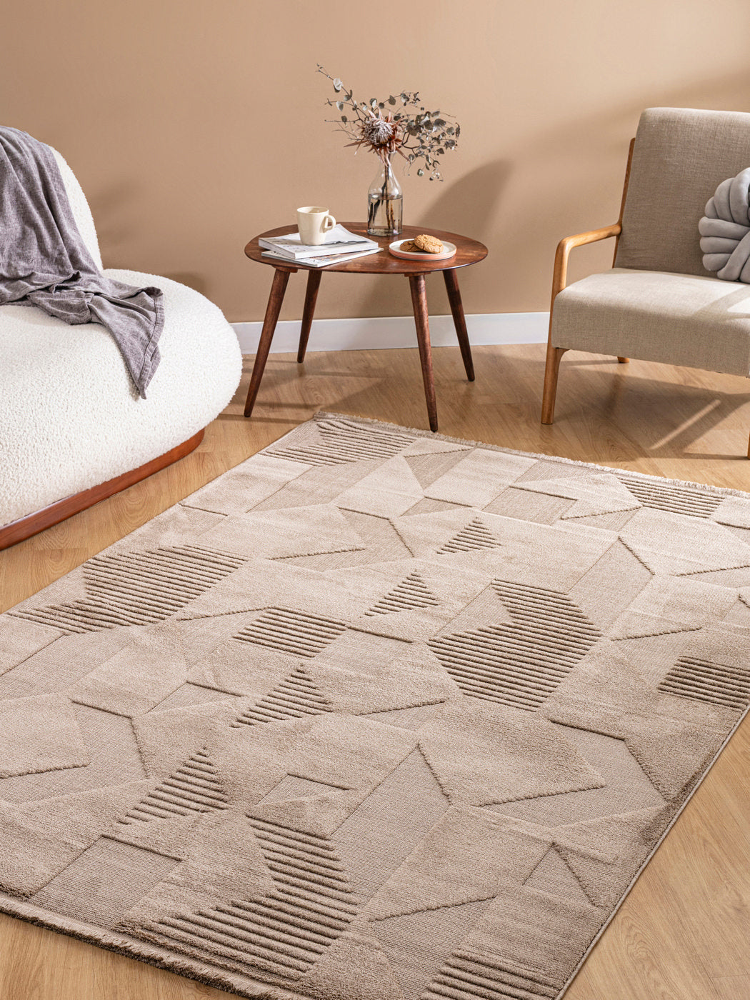 Izaka Sienna – Elegant struktur i varma toner