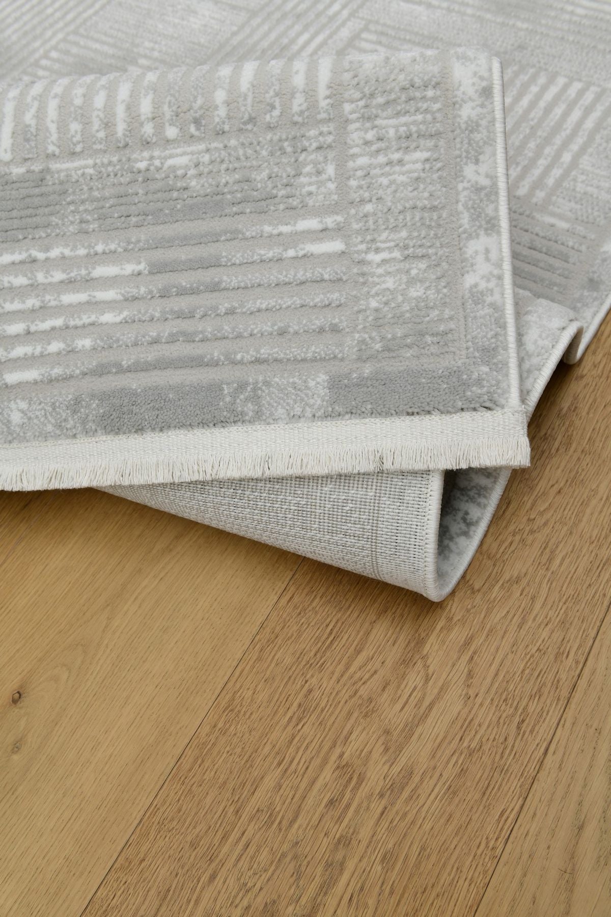 Astra LinjeGrå – Grafisk precision i dimgrå nyanser