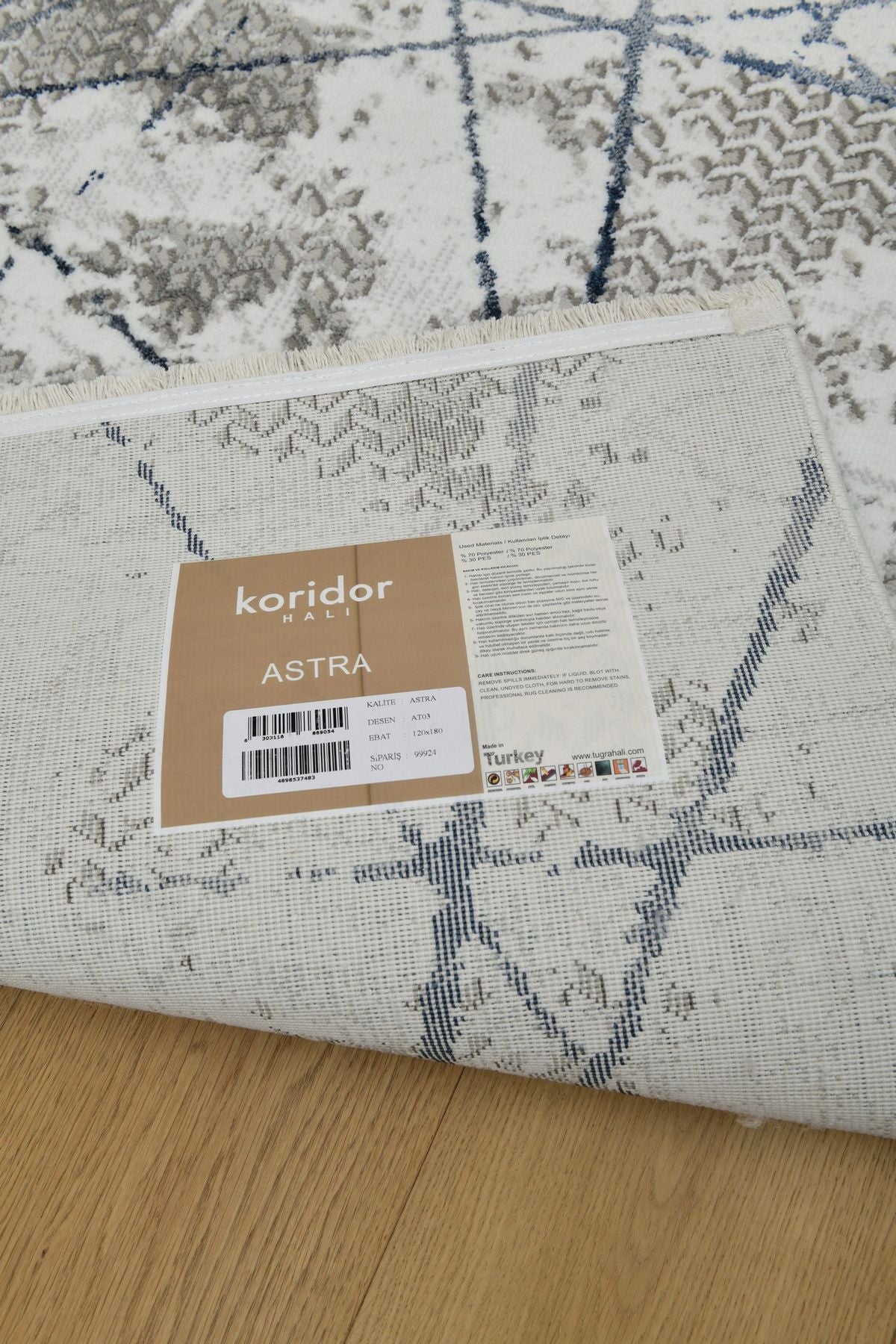 Astra SkuggLinj – Kontrast och struktur i rörelse