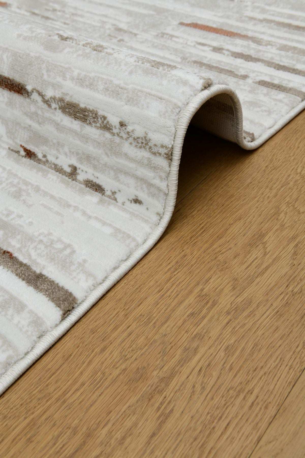 Astra RustLjus – Värme i rörelse och struktur