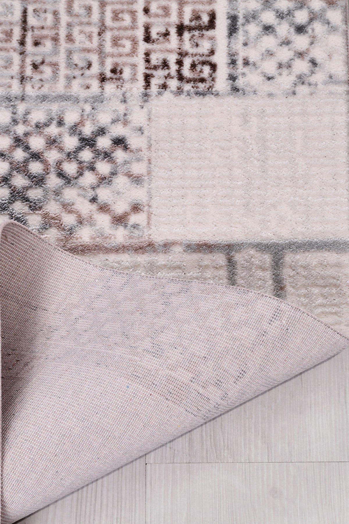 Eyfel Granit – Klassiska mönster i modern mosaik