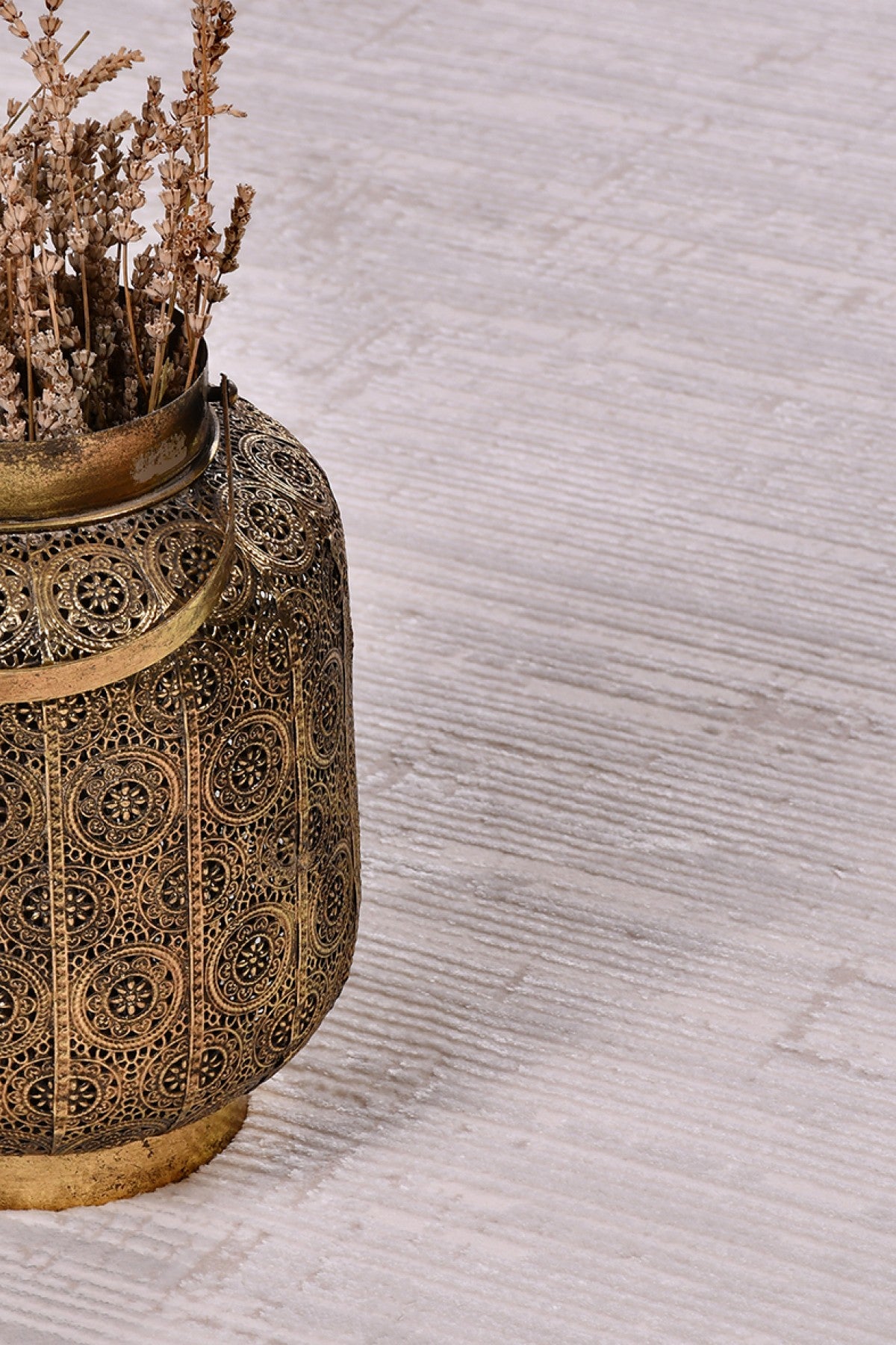 Eyfel Isblå – Tidlös ro i dämpade blåtoner