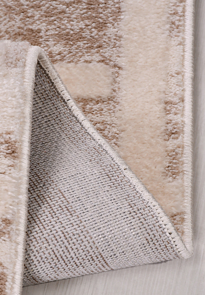 Florya Contrast – Mjuk Matta med Markerat Geometriskt Mönster i Varma Toner