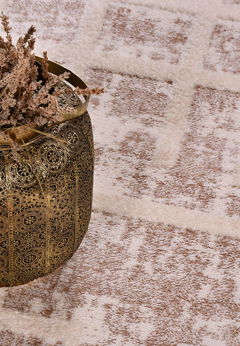 Florya Contrast – Mjuk Matta med Markerat Geometriskt Mönster i Varma Toner