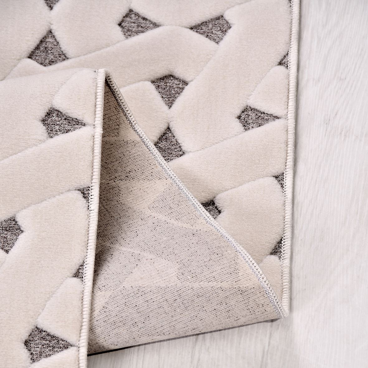 Happy Grace – Nordisk Rytm i Grafiska Mönster