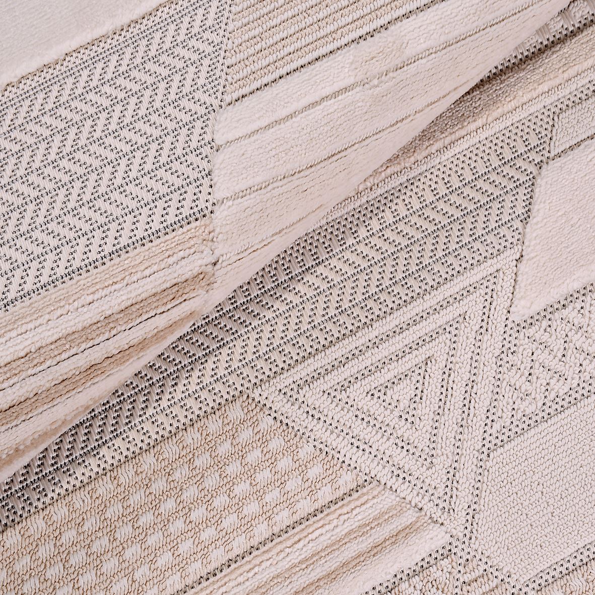 Izmir Canyon – Naturinspirerad Dammtät Matta med Fransar