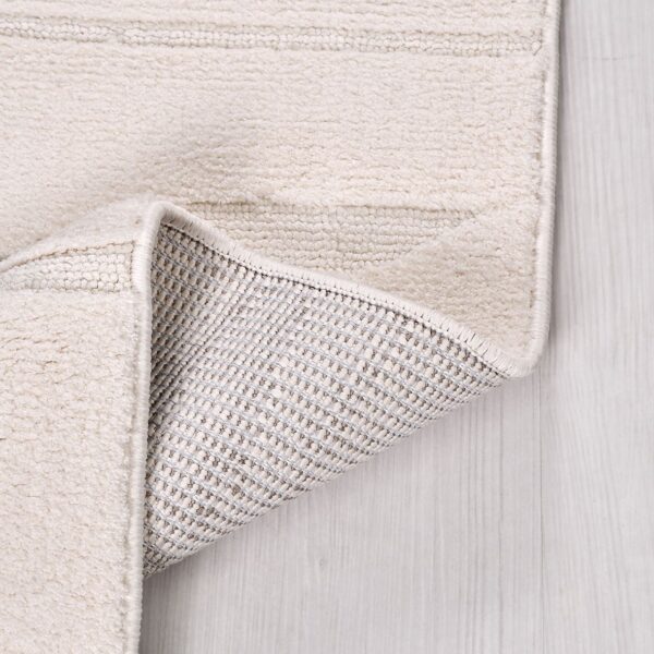 Izaka Nomad – Tidlös mjukhet i enfärgad elegans