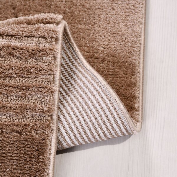 Izaka Sienna – Elegant struktur i varma toner