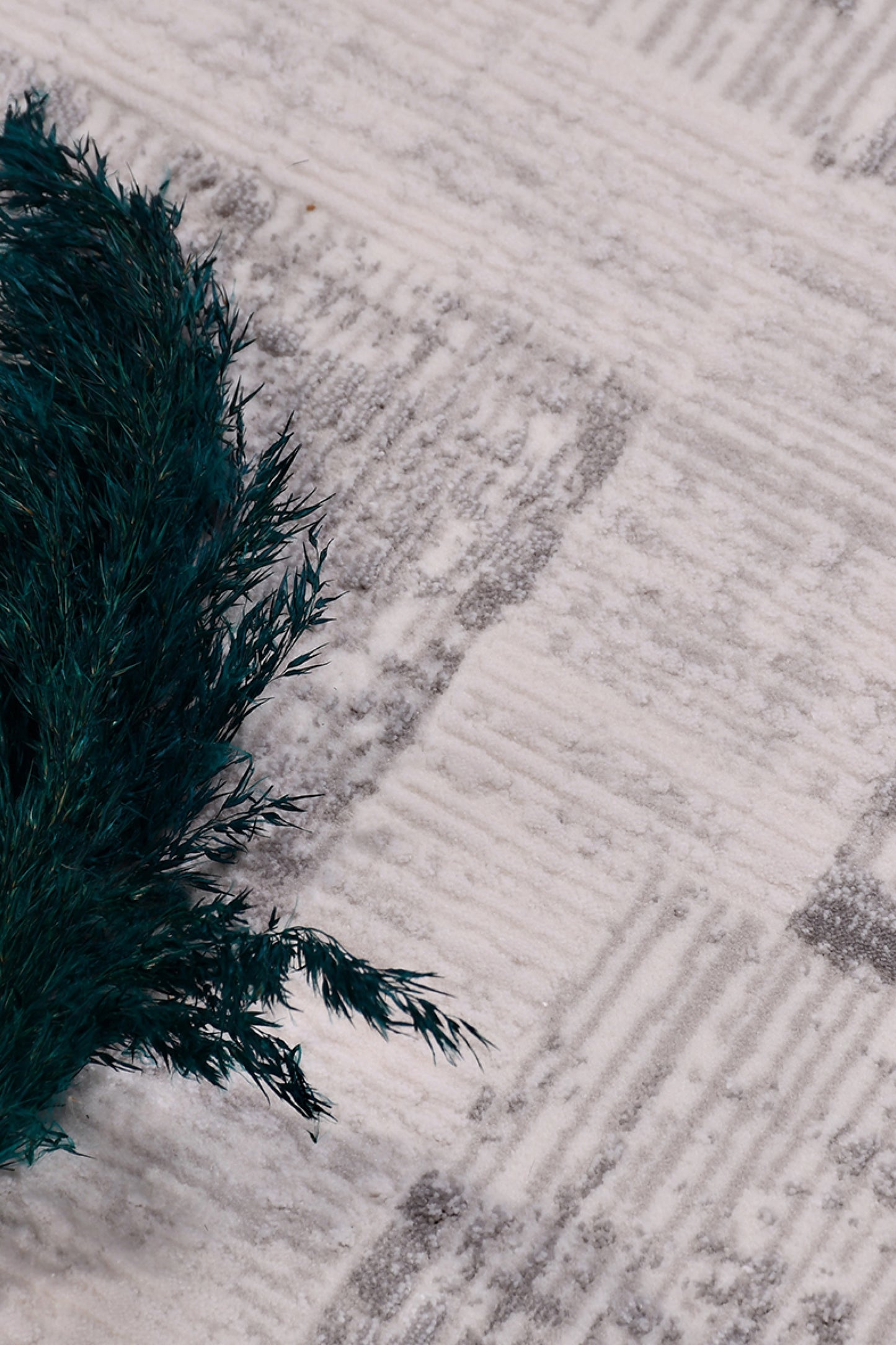 Ortaköy SkuggGrafit – Modern rytm i dämpade nyanser