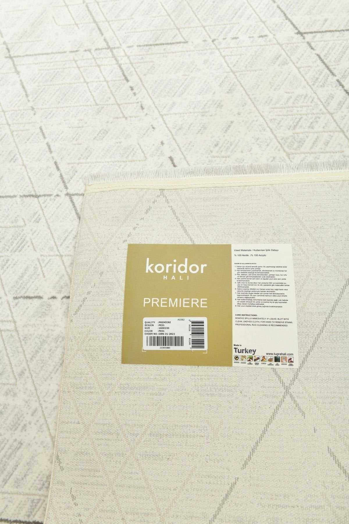 Premiere Grid – Modern Matta med Asymmetrisk Rutdesign i Elfenbensvitt och Grått