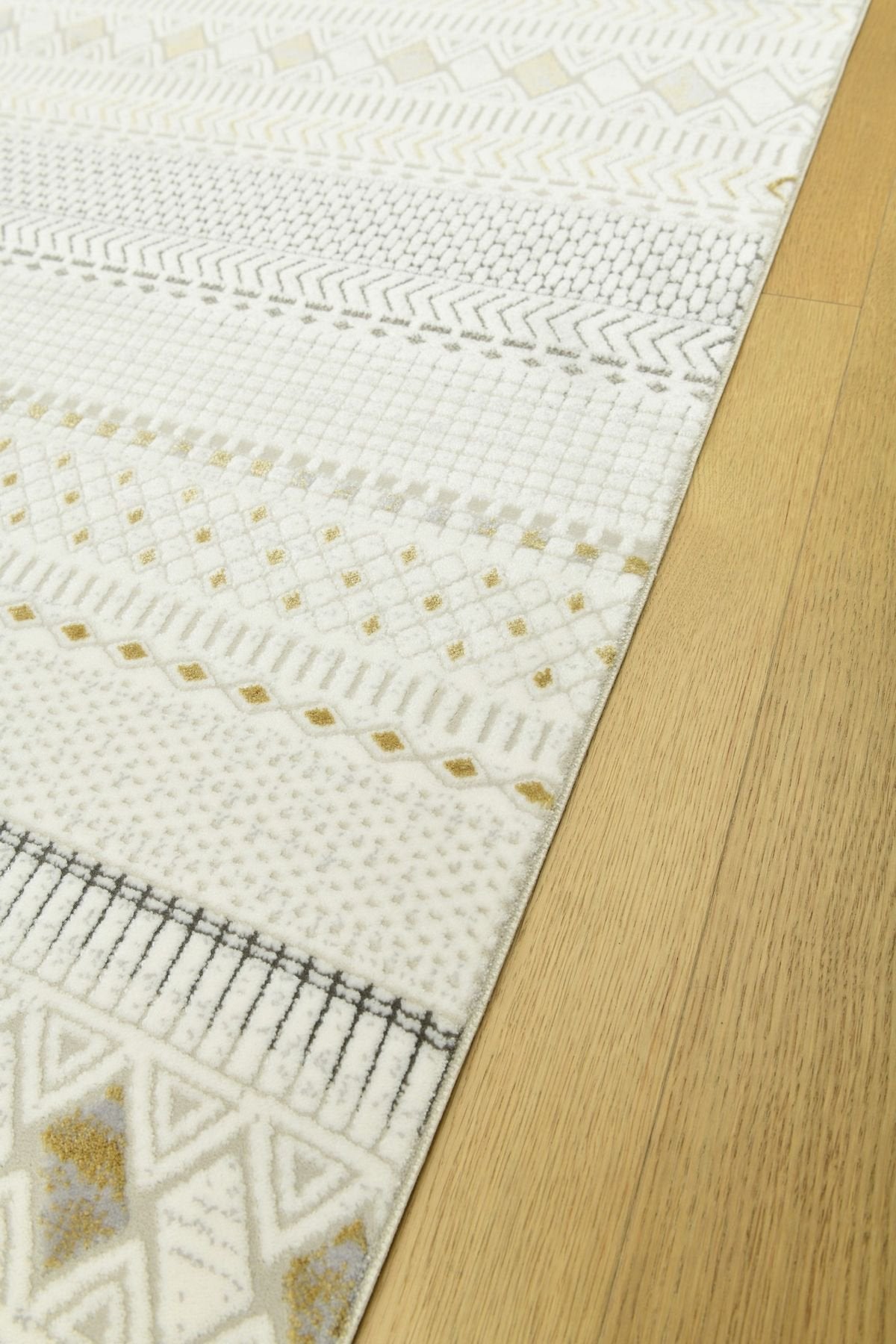 Premiere Dune – Matta med Nomadiska Ränder i Naturtoner